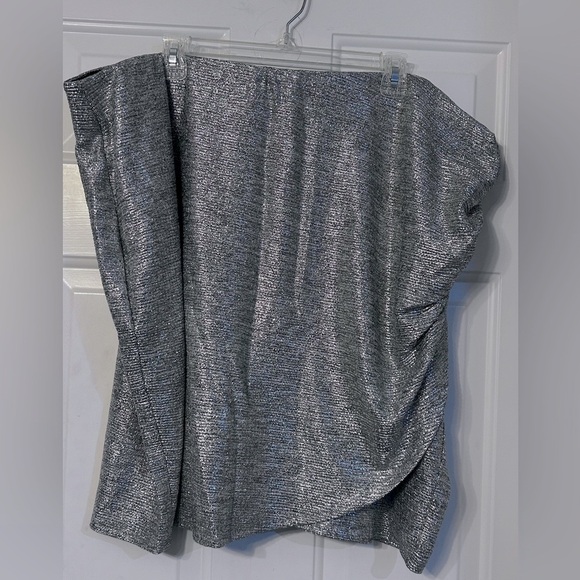 NWT Torrid sparkly foil tulip skirt, Torrid size 4 - Picture 3 of 9